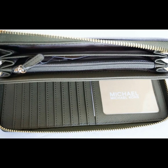 Michael Kors Jet Set Travel Continental - Picture 4 of 8